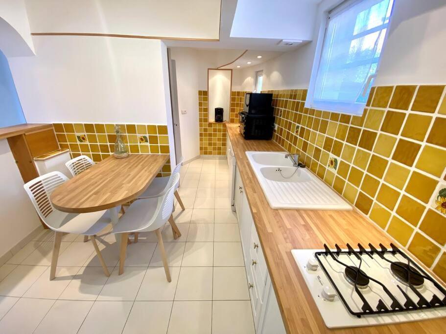 A Louer Haut De Villa 4 Pieces A Sainte-Maxime Golfe De St-Tropez Exteriör bild